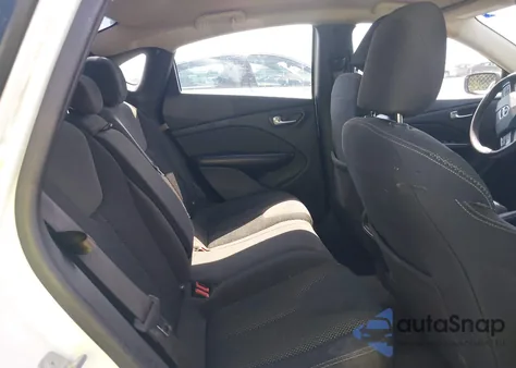 2016 Dodge Dart Sxt z USA, uszkodzony, nr VIN 1C3CDFBB0GD565424